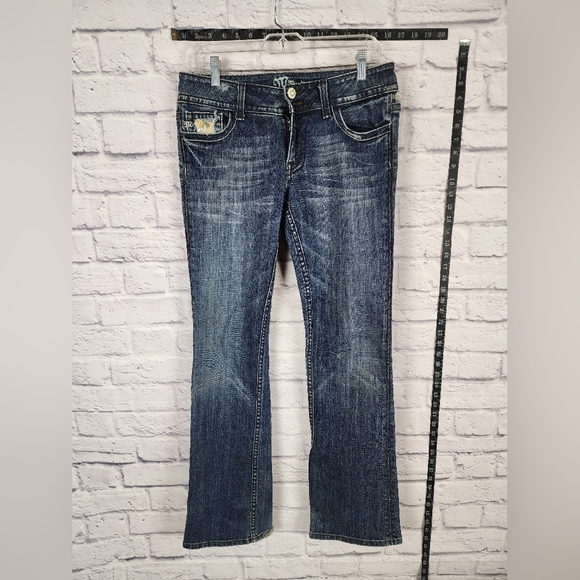 Miss Me classic, distressed, embellished bootcut jeans Size 26 - Picture 1 of 14